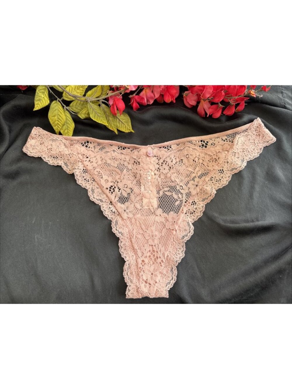 VICTORIA'S SECRET XL MAUVE PINK DREAM ANGELS FLORAL LACE THONG PANTIES NWT
